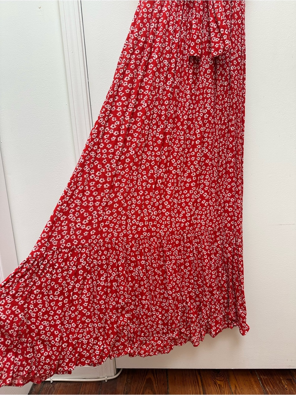 Abercrombie & Fitch Red Floral Tie-Waist Maxi Dress - Picture 3 of 8